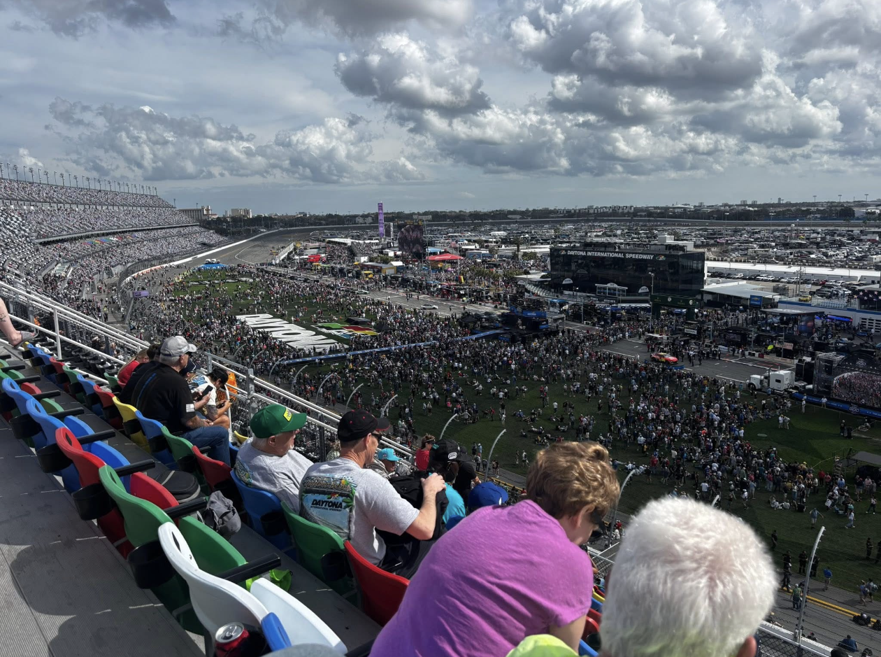 woman in foreground of the race